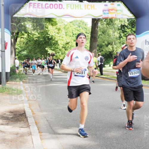 29.06.2025 - hella hamburg halbmarathon MichiJ http://msf.ph/oto/8304234 29.06.2025 10:35:07 Zwischen KM18-KM19 1613, 2213, 2274, 4528, 9051, 14594, 15309, 15923, 16089, 17229, 17632, 18882, 18963 meine-sportfotos.de
