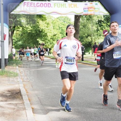 29.06.2025 - hella hamburg halbmarathon MichiJ http://msf.ph/oto/8304254 29.06.2025 10:35:07 Zwischen KM18-KM19 1613, 2213, 2274, 4528, 9051, 14594, 15309, 15923, 16089, 17229, 17632, 18882, 18963 meine-sportfotos.de
