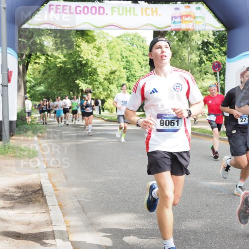 29.06.2025 - hella hamburg halbmarathon MichiJ http://msf.ph/oto/8304295 29.06.2025 10:35:07 Zwischen KM18-KM19 1613, 2213, 2274, 4528, 9051, 14594, 15309, 15923, 16089, 17229, 17632, 18882, 18963 meine-sportfotos.de