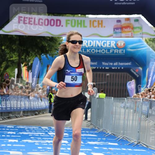 29.06.2025 - hella hamburg halbmarathon Strokosch-Dieckow http://msf.ph/oto/8304315 29.06.2025 10:16:09 Ziel 50 meine-sportfotos.de