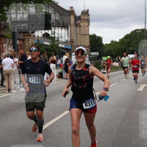 29.06.2025 - hella hamburg halbmarathon Yannick Fuchs http://msf.ph/oto/8304319 29.06.2025 10:50:08 20KM 1130, 1180, 1877, 2378, 2982, 3042, 3048, 4594, 4813, 4951, 5287, 5465, 5721, 5744, 6759, 7037, 7547, 7646, 7742, 8311, 8330, 8639, 8863, 8968, 8996, 9246, 9622, 9903, 10084, 11143, 11309, 11554, 11638, 11870, 12515, 12858, 14363, 14461, 15134, 16008, 16009, 16043, 16375, 16434, 16620, 16625, 17468, 17660, 18117, 18125, 18325, 18340, 18495, 18531, 18634, 18867, 18966, 19152 meine-sportfotos.de