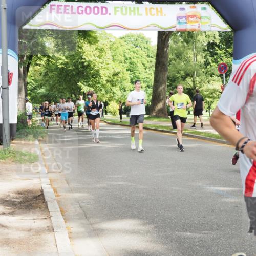 29.06.2025 - hella hamburg halbmarathon MichiJ http://msf.ph/oto/8304359 29.06.2025 10:35:08 Zwischen KM18-KM19 1613, 2213, 2274, 4528, 9051, 12679, 14594, 15309, 15923, 16089, 17229, 17632, 18882, 18963 meine-sportfotos.de