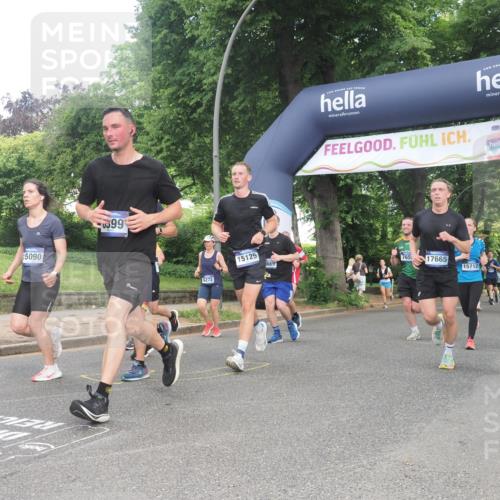 29.06.2025 - hella hamburg halbmarathon KatJ http://msf.ph/oto/8304480 29.06.2025 10:43:40 Zwischen KM18-KM19 1130, 1485, 6272, 6399, 7659, 8669 meine-sportfotos.de
