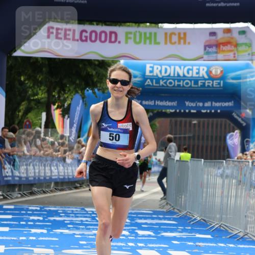 29.06.2025 - hella hamburg halbmarathon Strokosch-Dieckow http://msf.ph/oto/8304481 29.06.2025 10:16:09 Ziel 50 meine-sportfotos.de