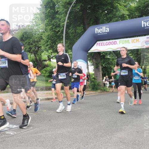 29.06.2025 - hella hamburg halbmarathon KatJ http://msf.ph/oto/8304509 29.06.2025 10:43:40 Zwischen KM18-KM19 1130, 1485, 6272, 6399, 7659, 8669 meine-sportfotos.de