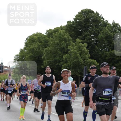 29.06.2025 - hella hamburg halbmarathon Jannik Wohlers http://msf.ph/oto/8304549 29.06.2025 10:37:39 Lombardsbrücke 1196, 1394, 1578, 1799, 1901, 1966, 1985, 2786, 3242, 3880, 4414, 4921, 5713, 6199, 6362, 6697, 7118, 7165, 7244, 7552, 7629, 7696, 7914, 8198, 8199, 8539, 8615, 8696, 8985, 9350, 9391, 10025, 10836, 11152, 11164, 11421, 11456, 11457, 11479, 11543, 12573, 12892, 12997, 13103, 13442, 14018, 14163, 15002, 15329, 15355, 15418, 15511, 15562, 15762, 16211, 16220, 16360, 16658, 16876, 17053, 17389, 18572, 18592, 18937 meine-sportfotos.de