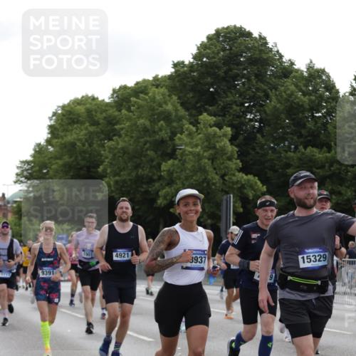 29.06.2025 - hella hamburg halbmarathon Jannik Wohlers http://msf.ph/oto/8304602 29.06.2025 10:37:39 Lombardsbrücke 1196, 1394, 1578, 1799, 1901, 1966, 1985, 2786, 3242, 3880, 4414, 4921, 5713, 6199, 6362, 6697, 7118, 7165, 7244, 7552, 7629, 7696, 7914, 8198, 8199, 8539, 8615, 8696, 8985, 9350, 9391, 10025, 10836, 11152, 11164, 11421, 11456, 11457, 11479, 11543, 12573, 12892, 12997, 13103, 13442, 14018, 14163, 15002, 15329, 15355, 15418, 15511, 15562, 15762, 16211, 16220, 16360, 16658, 16876, 17053, 17389, 18572, 18592, 18937 meine-sportfotos.de
