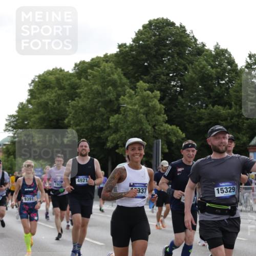 29.06.2025 - hella hamburg halbmarathon Jannik Wohlers http://msf.ph/oto/8304617 29.06.2025 10:37:39 Lombardsbrücke 1196, 1394, 1578, 1799, 1901, 1966, 1985, 2786, 3242, 3880, 4414, 4921, 5713, 6199, 6362, 6697, 7118, 7165, 7244, 7552, 7629, 7696, 7914, 8198, 8199, 8539, 8615, 8696, 8985, 9350, 9391, 10025, 10836, 11152, 11164, 11421, 11456, 11457, 11479, 11543, 12573, 12892, 12997, 13103, 13442, 14018, 14163, 15002, 15329, 15355, 15418, 15511, 15562, 15762, 16211, 16220, 16360, 16658, 16876, 17053, 17389, 18572, 18592, 18937 meine-sportfotos.de