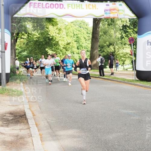 29.06.2025 - hella hamburg halbmarathon MichiJ http://msf.ph/oto/8304619 29.06.2025 10:35:11 Zwischen KM18-KM19 1613, 2213, 2274, 4528, 9051, 12679, 14730, 15309, 15923, 17632, 18882, 18963 meine-sportfotos.de