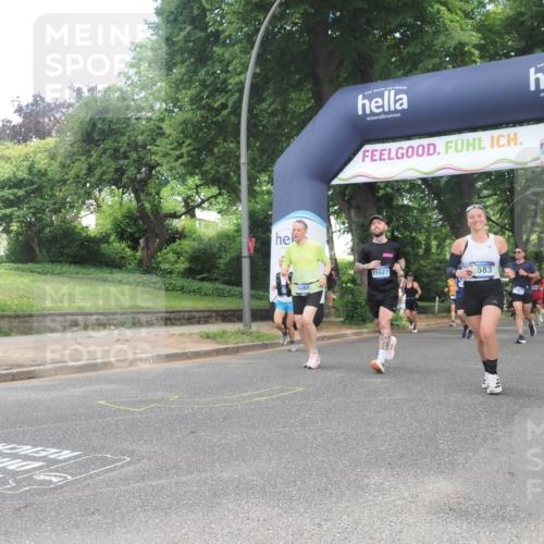 29.06.2025 - hella hamburg halbmarathon KatJ http://msf.ph/oto/8304709 29.06.2025 10:43:43 Zwischen KM18-KM19 1583, 4167, 6272, 6399, 7659, 8669 meine-sportfotos.de