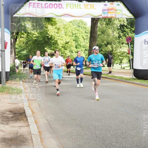 29.06.2025 - hella hamburg halbmarathon MichiJ http://msf.ph/oto/8304821 29.06.2025 10:35:12 Zwischen KM18-KM19 1613, 2213, 2274, 2284, 4528, 12679, 14730, 15309, 15923, 18104, 18882 meine-sportfotos.de