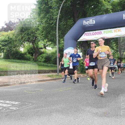 29.06.2025 - hella hamburg halbmarathon KatJ http://msf.ph/oto/8304837 29.06.2025 10:43:46 Zwischen KM18-KM19 1583, 4167, 5033, 7659, 7716, 8652 meine-sportfotos.de