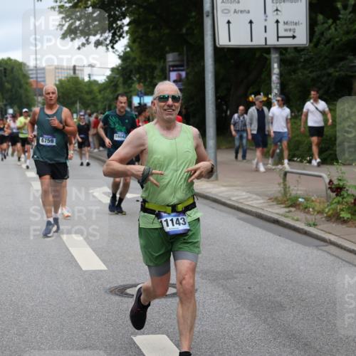 29.06.2025 - hella hamburg halbmarathon Yannick Fuchs http://msf.ph/oto/8304863 29.06.2025 10:50:12 20KM 1130, 1180, 1877, 2083, 2378, 2982, 3042, 3048, 4152, 4594, 4813, 5287, 5465, 5570, 5721, 5744, 6759, 7037, 7547, 7646, 8311, 8330, 8863, 8968, 8996, 9246, 9622, 9903, 10084, 10093, 10665, 11143, 11309, 11554, 11638, 11870, 12515, 12858, 13691, 14363, 14461, 14588, 14867, 15134, 15407, 16008, 16009, 16043, 16121, 16434, 16620, 16625, 17268, 17468, 17660, 17993, 18117, 18125, 18531, 18634, 18867, 18966 meine-sportfotos.de