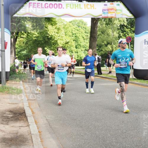 29.06.2025 - hella hamburg halbmarathon MichiJ http://msf.ph/oto/8304886 29.06.2025 10:35:13 Zwischen KM18-KM19 1613, 2213, 2284, 6630, 9262, 11518, 12679, 14730, 15923, 18104, 18882 meine-sportfotos.de