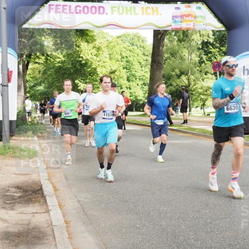 29.06.2025 - hella hamburg halbmarathon MichiJ http://msf.ph/oto/8304922 29.06.2025 10:35:13 Zwischen KM18-KM19 1613, 2213, 2284, 6630, 9262, 11518, 12679, 14730, 15923, 18104, 18882 meine-sportfotos.de