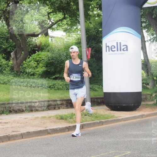 29.06.2025 - hella hamburg halbmarathon KatJ http://msf.ph/oto/8304930 29.06.2025 10:14:23 Zwischen KM18-KM19 5301 meine-sportfotos.de