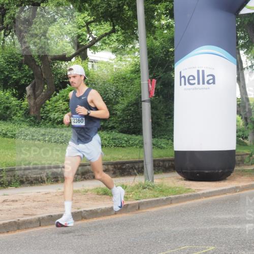 29.06.2025 - hella hamburg halbmarathon KatJ http://msf.ph/oto/8304988 29.06.2025 10:14:23 Zwischen KM18-KM19 5301 meine-sportfotos.de