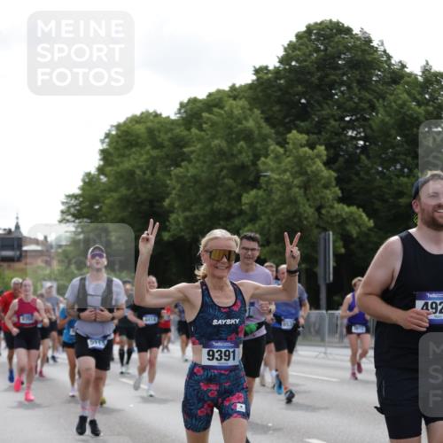 29.06.2025 - hella hamburg halbmarathon Jannik Wohlers http://msf.ph/oto/8305035 29.06.2025 10:37:41 Lombardsbrücke 1196, 1394, 1578, 1742, 1799, 1901, 1966, 2786, 3242, 3716, 3880, 4414, 4921, 5300, 5713, 6199, 6362, 6697, 6930, 7118, 7165, 7244, 7552, 7629, 7696, 7914, 8198, 8199, 8539, 8615, 8696, 9350, 9391, 10025, 11152, 11164, 11421, 11456, 11457, 11479, 11543, 12573, 12892, 12997, 13103, 13442, 14018, 14163, 15002, 15329, 15355, 15417, 15418, 15511, 15562, 15762, 16211, 16220, 16360, 16658, 16876, 17053, 18572, 18592, 18937 meine-sportfotos.de