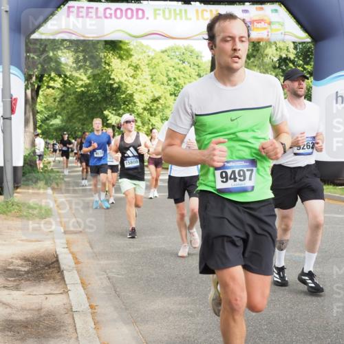 29.06.2025 - hella hamburg halbmarathon MichiJ http://msf.ph/oto/8305147 29.06.2025 10:35:16 Zwischen KM18-KM19 2284, 3213, 6630, 9262, 9497, 9538, 10122, 11518, 12679, 14730, 15808, 17451, 18104 meine-sportfotos.de