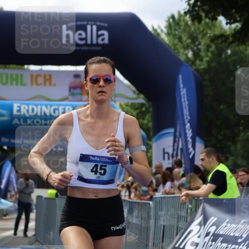 29.06.2025 - hella hamburg halbmarathon Strokosch-Dieckow http://msf.ph/oto/8305159 29.06.2025 10:15:46 Ziel 45 meine-sportfotos.de