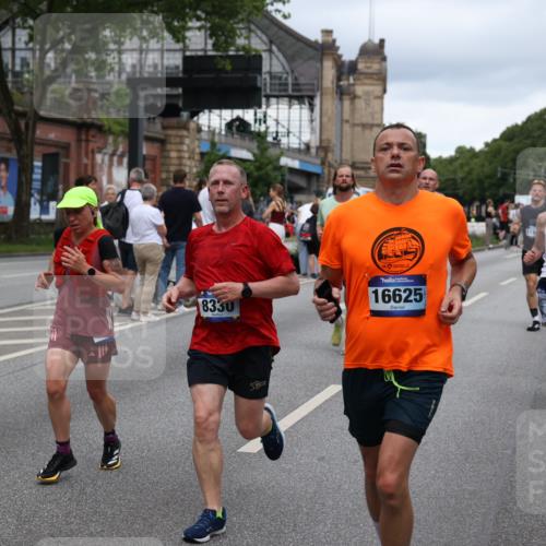 29.06.2025 - hella hamburg halbmarathon Yannick Fuchs http://msf.ph/oto/8305228 29.06.2025 10:50:13 20KM 1130, 1877, 2083, 2378, 2982, 3042, 3048, 4152, 4594, 4813, 5287, 5465, 5570, 5721, 5744, 6759, 7037, 7547, 7646, 8311, 8330, 8863, 8968, 8996, 9246, 9622, 9903, 10084, 10093, 10665, 11143, 11309, 11554, 11638, 11870, 12515, 12858, 13691, 14363, 14461, 14588, 14867, 15134, 15407, 16008, 16009, 16043, 16121, 16434, 16620, 16625, 16679, 17268, 17468, 17660, 17993, 18117, 18125, 18531, 18634, 18867, 18966 meine-sportfotos.de