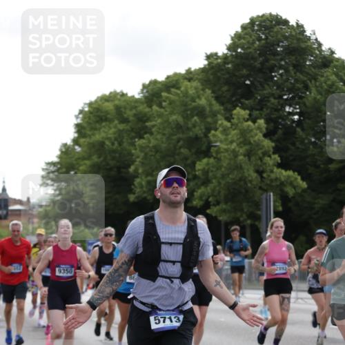 29.06.2025 - hella hamburg halbmarathon Jannik Wohlers http://msf.ph/oto/8305258 29.06.2025 10:37:43 Lombardsbrücke 1196, 1394, 1457, 1578, 1742, 1901, 1966, 2786, 3242, 3716, 3880, 4414, 4921, 5300, 5713, 6199, 6200, 6697, 6751, 6930, 7118, 7165, 7244, 7552, 7629, 7914, 8198, 8199, 8539, 8615, 8696, 9350, 9391, 10025, 10584, 11152, 11421, 11456, 11457, 11479, 12573, 12892, 12997, 13103, 13442, 14016, 14163, 15329, 15355, 15417, 15562, 15762, 16061, 16211, 16220, 16360, 16658, 16876, 17053, 18572, 18592, 18937 meine-sportfotos.de