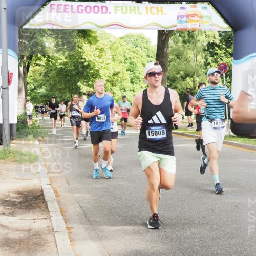 29.06.2025 - hella hamburg halbmarathon MichiJ http://msf.ph/oto/8305293 29.06.2025 10:35:17 Zwischen KM18-KM19 2284, 3213, 6630, 9262, 9497, 9538, 10122, 11518, 14730, 15808, 17451, 18104 meine-sportfotos.de