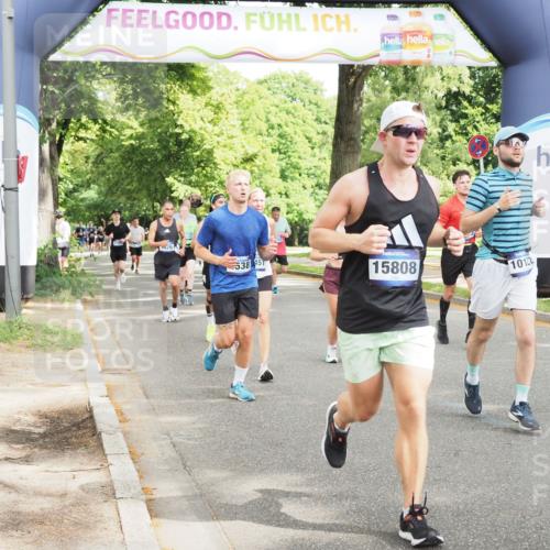 29.06.2025 - hella hamburg halbmarathon MichiJ http://msf.ph/oto/8305311 29.06.2025 10:35:17 Zwischen KM18-KM19 2284, 3213, 6630, 9262, 9497, 9538, 10122, 11518, 14730, 15808, 17451, 18104 meine-sportfotos.de