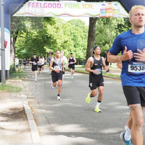 29.06.2025 - hella hamburg halbmarathon MichiJ http://msf.ph/oto/8305482 29.06.2025 10:35:19 Zwischen KM18-KM19 2284, 3213, 4093, 6630, 6716, 9262, 9497, 9538, 9626, 10122, 10988, 11518, 15333, 15629, 15808, 17451, 18104 meine-sportfotos.de