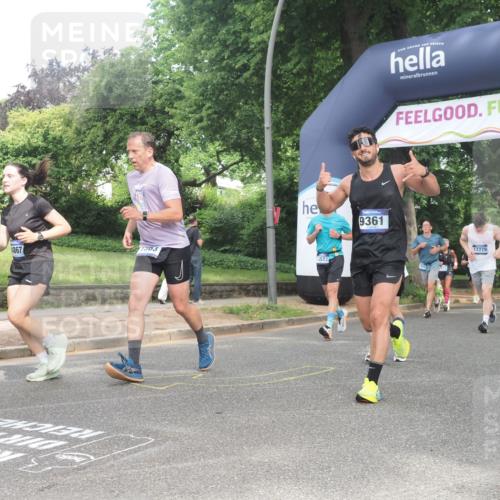 29.06.2025 - hella hamburg halbmarathon KatJ http://msf.ph/oto/8305490 29.06.2025 10:43:53 Zwischen KM18-KM19 1563, 2417, 2676, 3836, 4940, 5033, 6416, 8542 meine-sportfotos.de