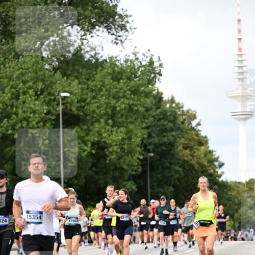 29.06.2025 - hella hamburg halbmarathon Dr. Thomas Lammeyer http://msf.ph/oto/8305545 29.06.2025 10:38:08 Kennedybrücke 1189, 1275, 1764, 2038, 2276, 2464, 2526, 2933, 3264, 3340, 3345, 3848, 4445, 4807, 4824, 4826, 5096, 5141, 5557, 5566, 5569, 5691, 5821, 5822, 5887, 6364, 6515, 6516, 6574, 6956, 7027, 7565, 7633, 7653, 7982, 8157, 8277, 8282, 8349, 8375, 8377, 8383, 8401, 8620, 9438, 9875, 9995, 10007, 10048, 10071, 10561, 10564, 10800, 11111, 11229, 11237, 11338 meine-sportfotos.de