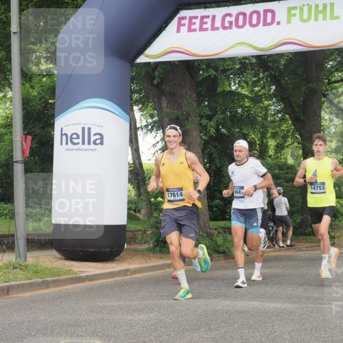 29.06.2025 - hella hamburg halbmarathon KatJ http://msf.ph/oto/8305567 29.06.2025 10:14:30 Zwischen KM18-KM19 7331 meine-sportfotos.de