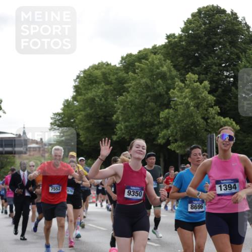 29.06.2025 - hella hamburg halbmarathon Jannik Wohlers http://msf.ph/oto/8305593 29.06.2025 10:37:44 Lombardsbrücke 1196, 1394, 1457, 1596, 1742, 1901, 1966, 2498, 2786, 3242, 3716, 3880, 4414, 4921, 5300, 5713, 6199, 6200, 6697, 6751, 6930, 7118, 7165, 7244, 7552, 7629, 7914, 8198, 8199, 8539, 8615, 8696, 9350, 9391, 10025, 10584, 11152, 11421, 11456, 11457, 11479, 11812, 12573, 12892, 12997, 13103, 13442, 14016, 14163, 15329, 15355, 15417, 15562, 15762, 16061, 16211, 16220, 16360, 16658, 16876, 17053, 18572, 18592, 18937 meine-sportfotos.de