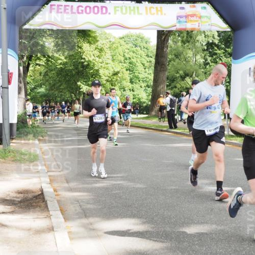 29.06.2025 - hella hamburg halbmarathon MichiJ http://msf.ph/oto/8305599 29.06.2025 10:35:22 Zwischen KM18-KM19 3213, 4093, 6716, 8693, 9497, 9538, 9626, 10122, 10969, 10988, 11283, 15333, 15629, 15808, 17451 meine-sportfotos.de