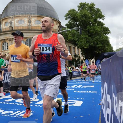 29.06.2025 - hella hamburg halbmarathon Strokosch-Dieckow http://msf.ph/oto/8305619 29.06.2025 10:55:44 Ziel 1120, 1143, 1179, 1834, 2612, 2955, 3256, 3668, 4897, 5021, 6569, 6924, 7221, 7976, 8255, 8618, 10212, 11039, 12483, 12515, 12858, 13474, 14365, 14909, 15896, 16401, 16434, 16786, 18064, 18125, 18190, 18867, 19047 meine-sportfotos.de