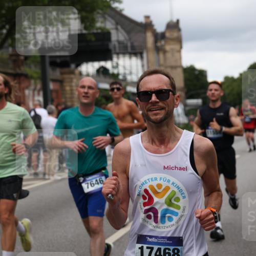 29.06.2025 - hella hamburg halbmarathon Yannick Fuchs http://msf.ph/oto/8305640 29.06.2025 10:50:15 20KM 1130, 1877, 2083, 2378, 3042, 3048, 4152, 4594, 4813, 5287, 5465, 5570, 5721, 5744, 6759, 7037, 7547, 7646, 8311, 8330, 8968, 8996, 9246, 9622, 9884, 9903, 10084, 10093, 10665, 11143, 11554, 11638, 11870, 12858, 13691, 14363, 14461, 14588, 14867, 15134, 15407, 16008, 16009, 16043, 16121, 16434, 16620, 16625, 16679, 17268, 17468, 17660, 17993, 18117, 18531, 18634, 18867, 18966 meine-sportfotos.de