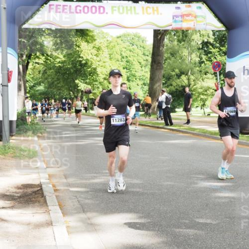 29.06.2025 - hella hamburg halbmarathon MichiJ http://msf.ph/oto/8305684 29.06.2025 10:35:22 Zwischen KM18-KM19 3213, 4093, 6716, 8693, 9497, 9538, 9626, 10122, 10969, 10988, 11283, 15333, 15629, 15808, 17451 meine-sportfotos.de