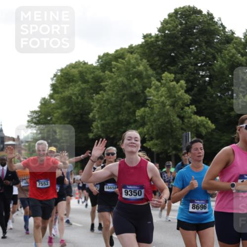 29.06.2025 - hella hamburg halbmarathon Jannik Wohlers http://msf.ph/oto/8305702 29.06.2025 10:37:45 Lombardsbrücke 1196, 1394, 1457, 1596, 1742, 1901, 1966, 2498, 2786, 3242, 3716, 3880, 4414, 4921, 5300, 5713, 6199, 6200, 6697, 6751, 6930, 7118, 7165, 7552, 7629, 7914, 8198, 8199, 8539, 8615, 8696, 9350, 9391, 10025, 10584, 11152, 11421, 11479, 11812, 12573, 12675, 12892, 12997, 13103, 13442, 14016, 14163, 14406, 15329, 15355, 15417, 15562, 15762, 16061, 16211, 16220, 16465, 16658, 16876, 16942, 17053, 18572, 18592, 18937 meine-sportfotos.de