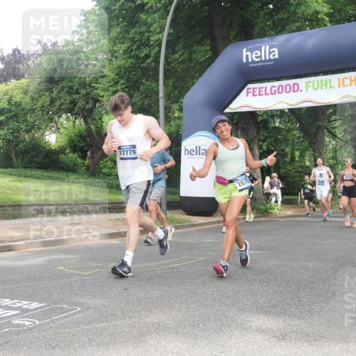 29.06.2025 - hella hamburg halbmarathon KatJ http://msf.ph/oto/8305729 29.06.2025 10:43:56 Zwischen KM18-KM19 1563, 2417, 2676, 4833, 4940, 5570, 6416, 6835 meine-sportfotos.de