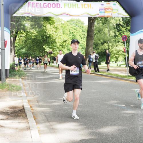 29.06.2025 - hella hamburg halbmarathon MichiJ http://msf.ph/oto/8305736 29.06.2025 10:35:23 Zwischen KM18-KM19 1592, 3213, 4093, 6716, 8693, 9626, 10122, 10969, 10988, 11283, 15333, 15629, 15808, 17451 meine-sportfotos.de