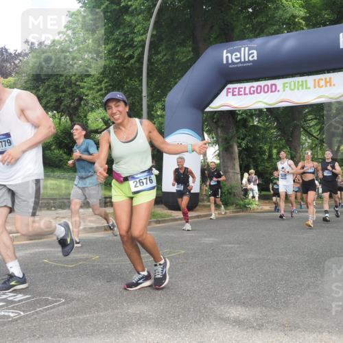 29.06.2025 - hella hamburg halbmarathon KatJ http://msf.ph/oto/8305746 29.06.2025 10:43:56 Zwischen KM18-KM19 1563, 2417, 2676, 4833, 4940, 5570, 6416, 6835 meine-sportfotos.de