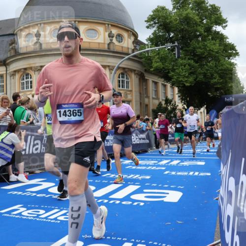 29.06.2025 - hella hamburg halbmarathon Strokosch-Dieckow http://msf.ph/oto/8305777 29.06.2025 10:55:47 Ziel 1143, 1179, 1834, 2612, 3256, 3668, 4772, 5021, 6569, 6924, 7221, 7976, 8255, 8618, 8968, 9246, 10212, 12483, 12858, 13474, 14365, 14909, 16401, 16434, 16786, 18125, 18190, 18867, 19047 meine-sportfotos.de