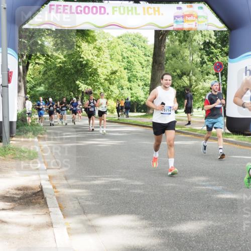 29.06.2025 - hella hamburg halbmarathon MichiJ http://msf.ph/oto/8305809 29.06.2025 10:35:25 Zwischen KM18-KM19 1592, 4093, 6716, 8693, 9626, 10969, 10988, 11283, 14482, 15333, 15629, 15714 meine-sportfotos.de