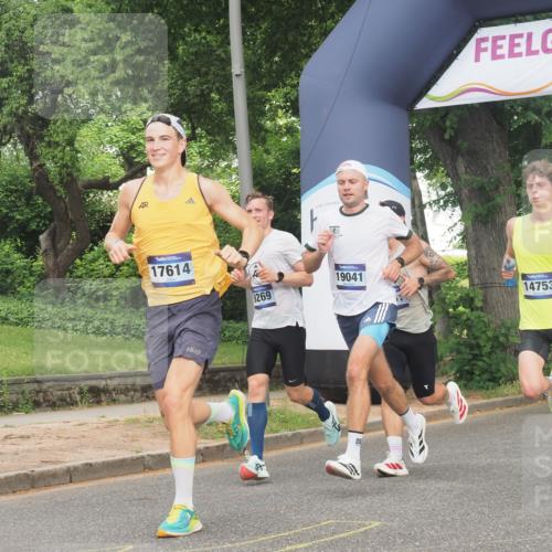 29.06.2025 - hella hamburg halbmarathon KatJ http://msf.ph/oto/8305826 29.06.2025 10:14:31 Zwischen KM18-KM19 7331 meine-sportfotos.de