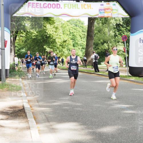 29.06.2025 - hella hamburg halbmarathon MichiJ http://msf.ph/oto/8305845 29.06.2025 10:35:29 Zwischen KM18-KM19 1592, 3852, 8693, 12685, 14482, 15714 meine-sportfotos.de