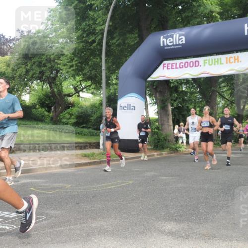 29.06.2025 - hella hamburg halbmarathon KatJ http://msf.ph/oto/8305856 29.06.2025 10:43:57 Zwischen KM18-KM19 1563, 2417, 2676, 4833, 4940, 4951, 5570, 6835 meine-sportfotos.de