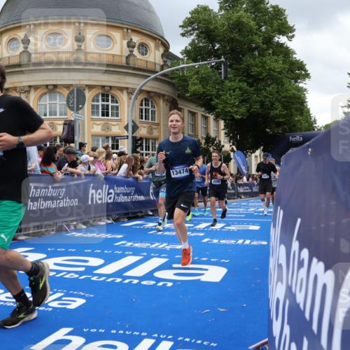 29.06.2025 - hella hamburg halbmarathon Strokosch-Dieckow http://msf.ph/oto/8305931 29.06.2025 10:55:51 Ziel 1179, 2612, 3256, 3668, 4772, 5021, 6569, 7147, 7221, 7976, 8968, 9246, 10084, 12858, 13474, 14365, 14867, 15184, 15868, 15884, 16401, 16434, 16786, 18125, 18867, 19047 meine-sportfotos.de