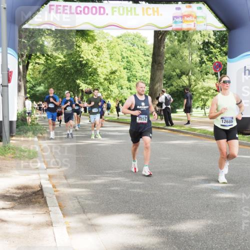 29.06.2025 - hella hamburg halbmarathon MichiJ http://msf.ph/oto/8305939 29.06.2025 10:35:29 Zwischen KM18-KM19 1592, 3852, 8693, 12685, 14482, 15714 meine-sportfotos.de
