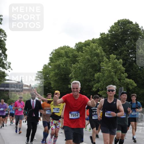29.06.2025 - hella hamburg halbmarathon Jannik Wohlers http://msf.ph/oto/8305950 29.06.2025 10:37:46 Lombardsbrücke 1196, 1394, 1457, 1596, 1742, 1901, 1966, 2498, 2786, 3242, 3338, 3716, 3880, 4414, 4921, 5300, 5713, 6199, 6200, 6697, 6751, 6930, 7118, 7165, 7552, 7629, 7868, 7914, 8198, 8199, 8539, 8615, 8696, 9350, 9391, 10025, 10584, 11152, 11421, 11479, 11812, 12573, 12675, 12892, 12997, 13103, 13442, 13833, 14016, 14163, 14406, 15329, 15355, 15417, 15562, 15762, 16061, 16220, 16465, 16658, 16876, 16942, 17053, 18572, 18592, 18937 meine-sportfotos.de