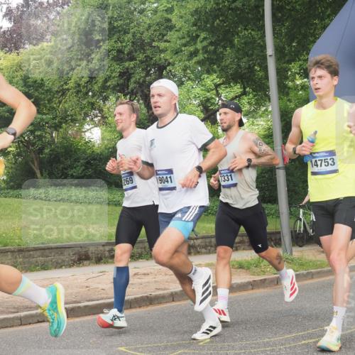 29.06.2025 - hella hamburg halbmarathon KatJ http://msf.ph/oto/8305981 29.06.2025 10:14:31 Zwischen KM18-KM19 7331 meine-sportfotos.de